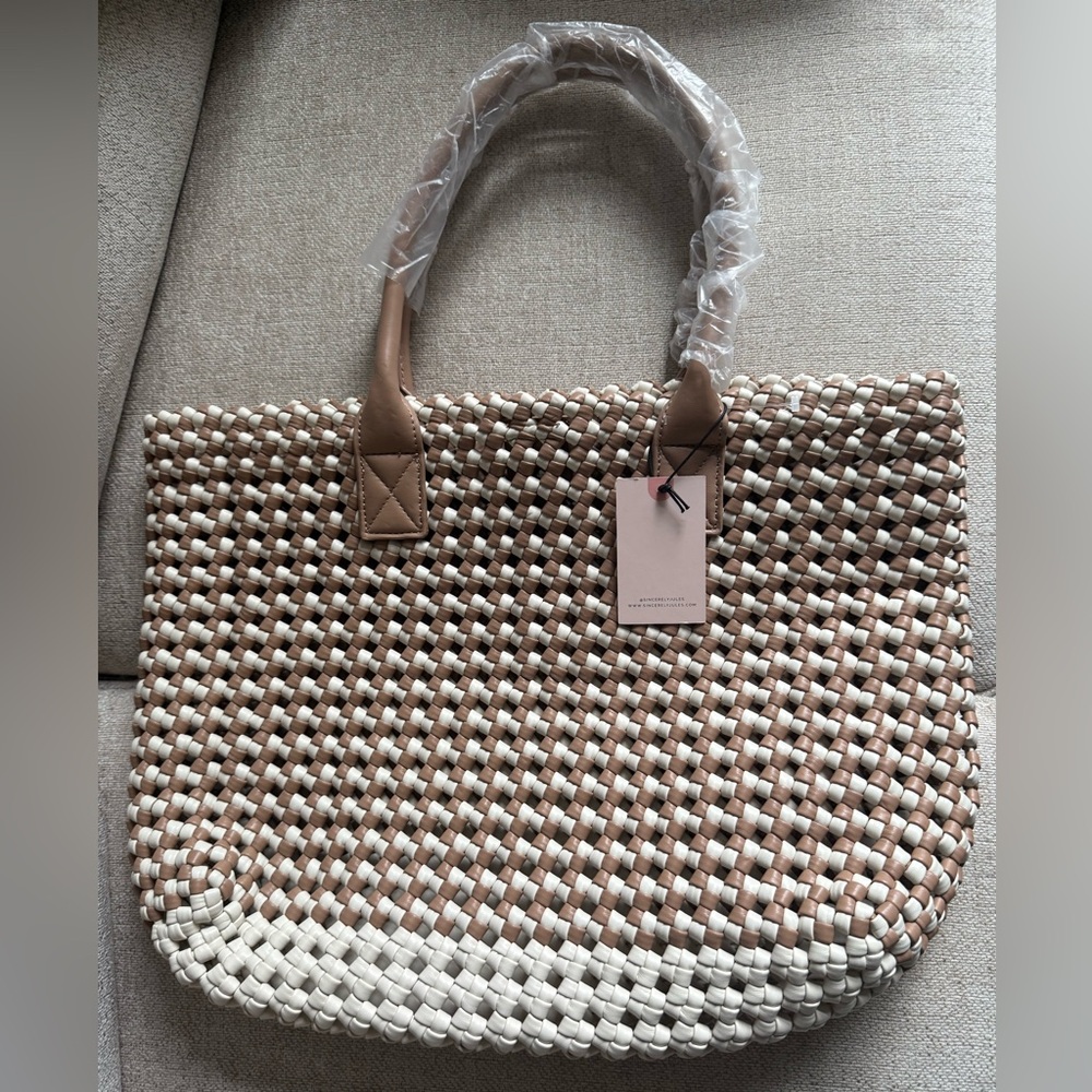 NWT Sincerely Jules Tan and White Woven Large Tote Bag  White/Brown/Beige